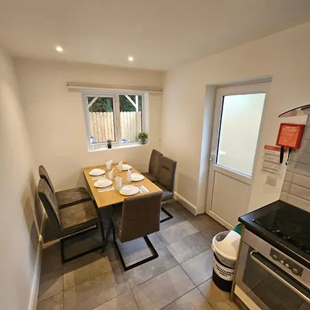 Daire 8 Eyre Square Lane Galway